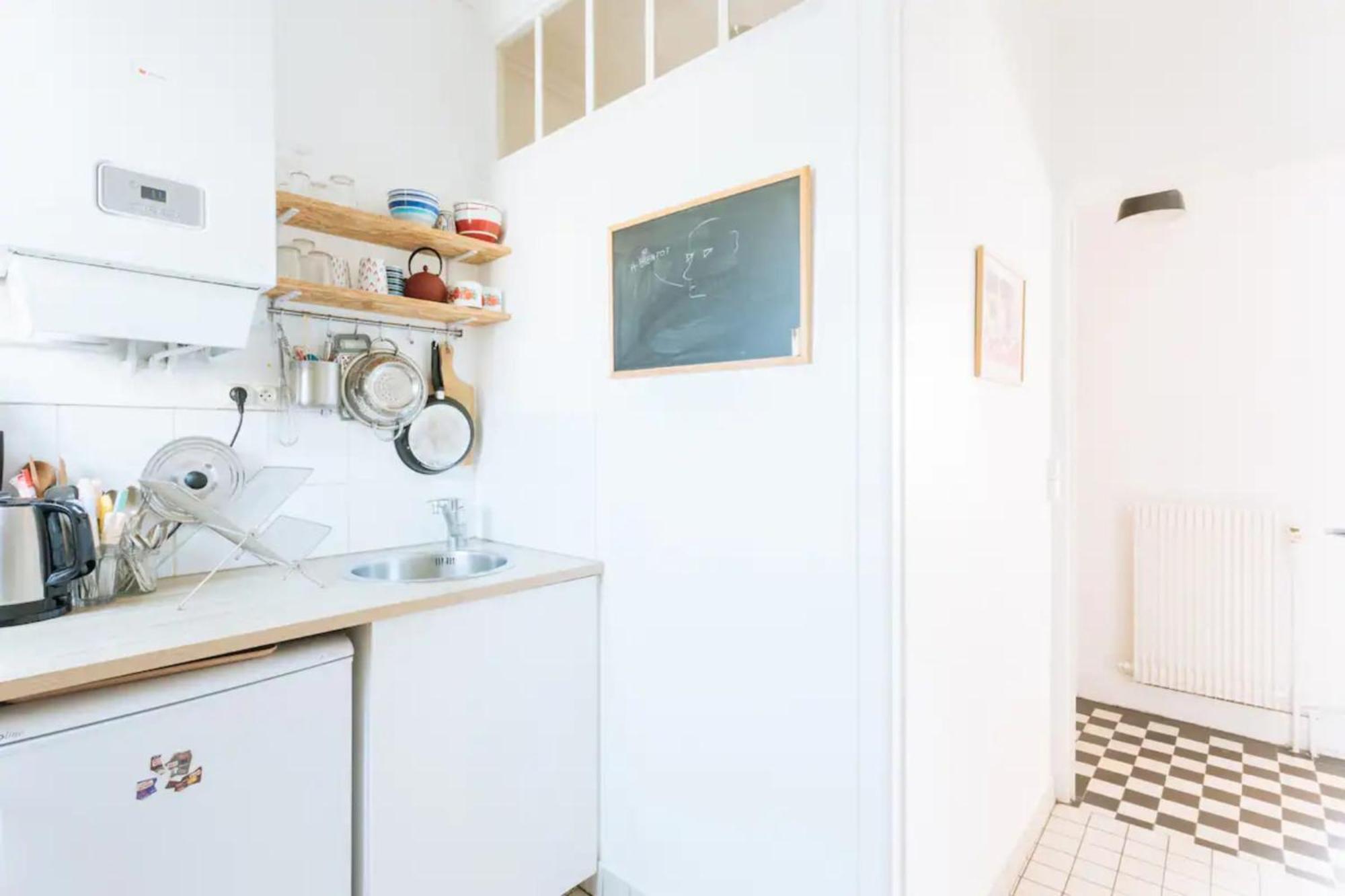 Ideally Located 2bd For 3 With Balcony&view Appartamento *