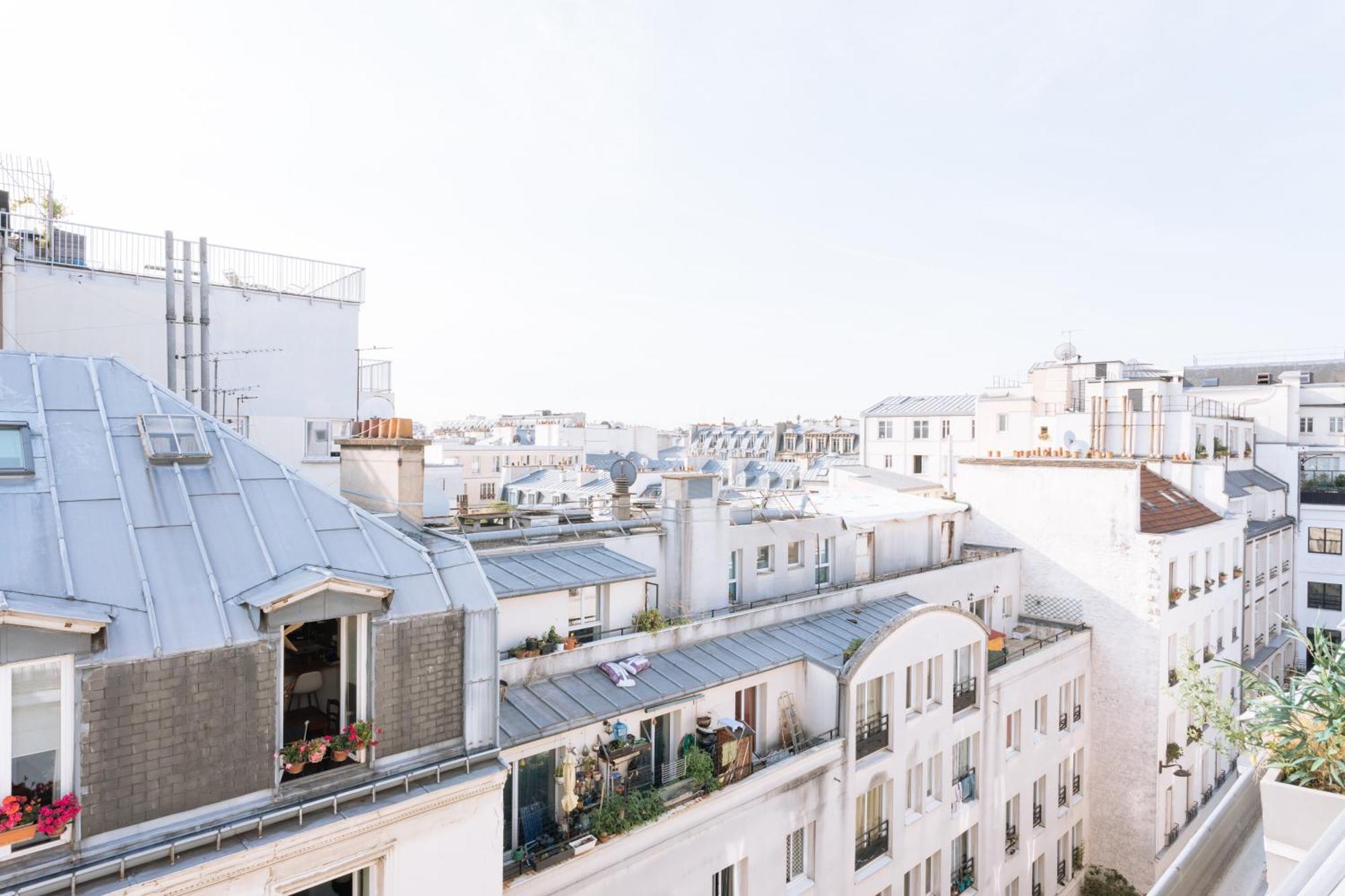 Ideally Located 2bd For 3 With Balcony&view * Parigi